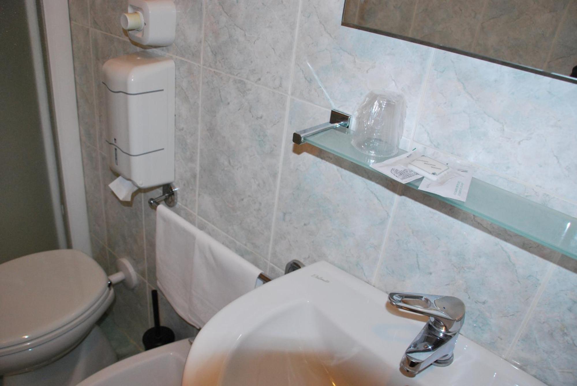 Hotel Antico Distretto Turin Zimmer foto